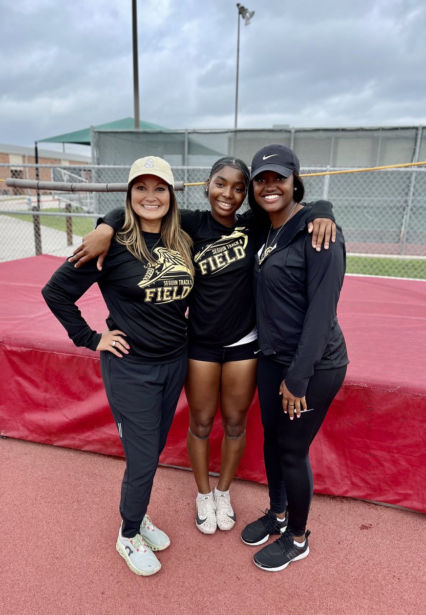 Seguin_Track's tweet photo. @Seguin_Track next 5A Regional Qualifier in High Jump, Leah Brown, placing 4th with a New PR of 5-4.
#ItsAGreatDayToBeAMatador #oneheartoneseguin
 @SeguinHSTx @SeguinISD @SeguinSportsBC @SeguinAthletics @kwed @seguingazette @CoachLAlmaraz https://t.co/wPicpXHtwU
