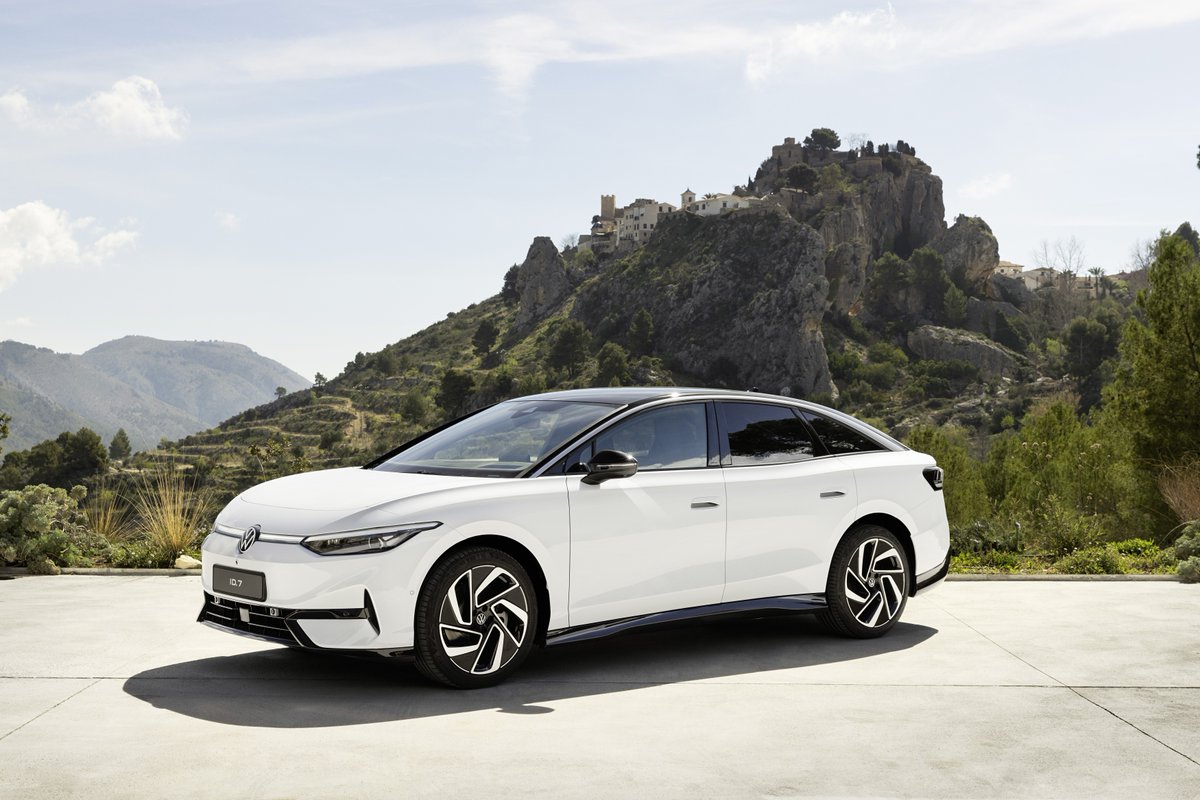 MarshallMotorGp's tweet image. Our #WednesdayWant is the stunning new ID.7.

Aquamarine Blue Metallic or Glacier White Metallic? Help us decide in the comments!