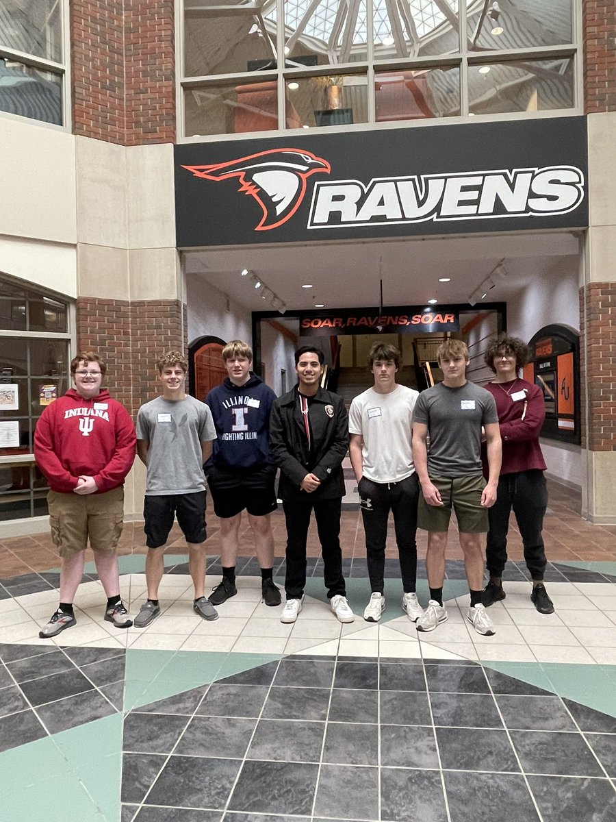 GCHSPirates's tweet photo. It has been a great day touring Anderson University with our #EarlyCollege #Sophomores!
#soarravenssoar @CELLuindy #ECWeek https://t.co/rCnqR9Lrf6