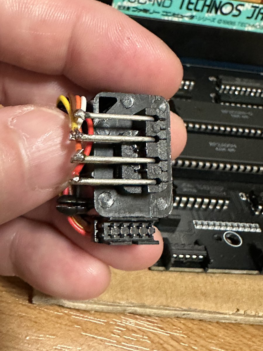 LuChengLiao's tweet photo. Try to do a NES Controller Adapter😀 https://t.co/NPLmLhJrEN