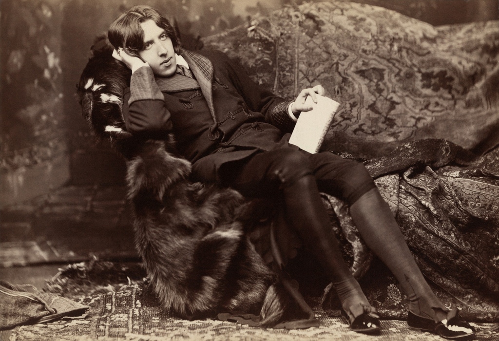 utflr1942's tweet photo. Censorship of perceived obscenity is increasing in North America. In the latest Forum Conveniens post, Caeleb Goff places this trend in its historical origins, dating back to the application of obscenity laws to the works of Oscar Wilde. More at https://t.co/t7WPnkIyjb https://t.co/wx4UxyfaeN
