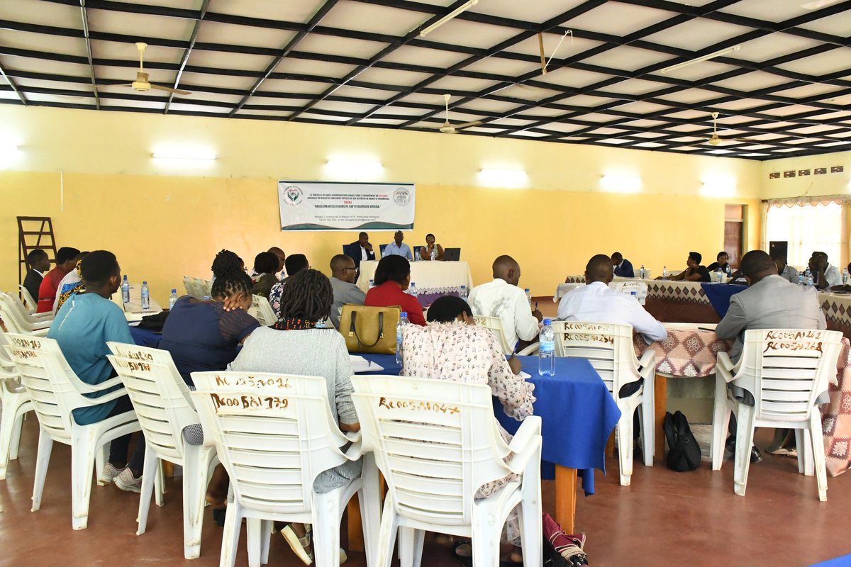 ABPInfos's tweet photo. 1/2 #Burundi : Lancement officiel des activités de la nouvelle mutuelle de santé #Isange, mercredi 19/04/2023, à @MairieBuja, commune #Muha, avec le soutien du @SEP_CNPS https://t.co/6fe69m4es6