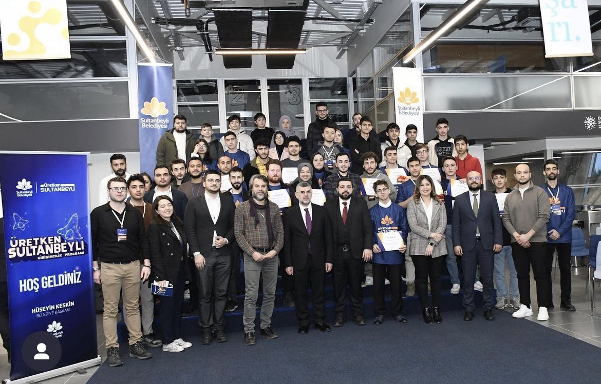 Ocak 2023’de

Belediye Başkanı Sn. Hüseyin Keskin ve değerli misafirlerin katılımıyla Üretken Sultanbeyli Girişimcilik Programımız Final etkinliği ile tamamlandı.