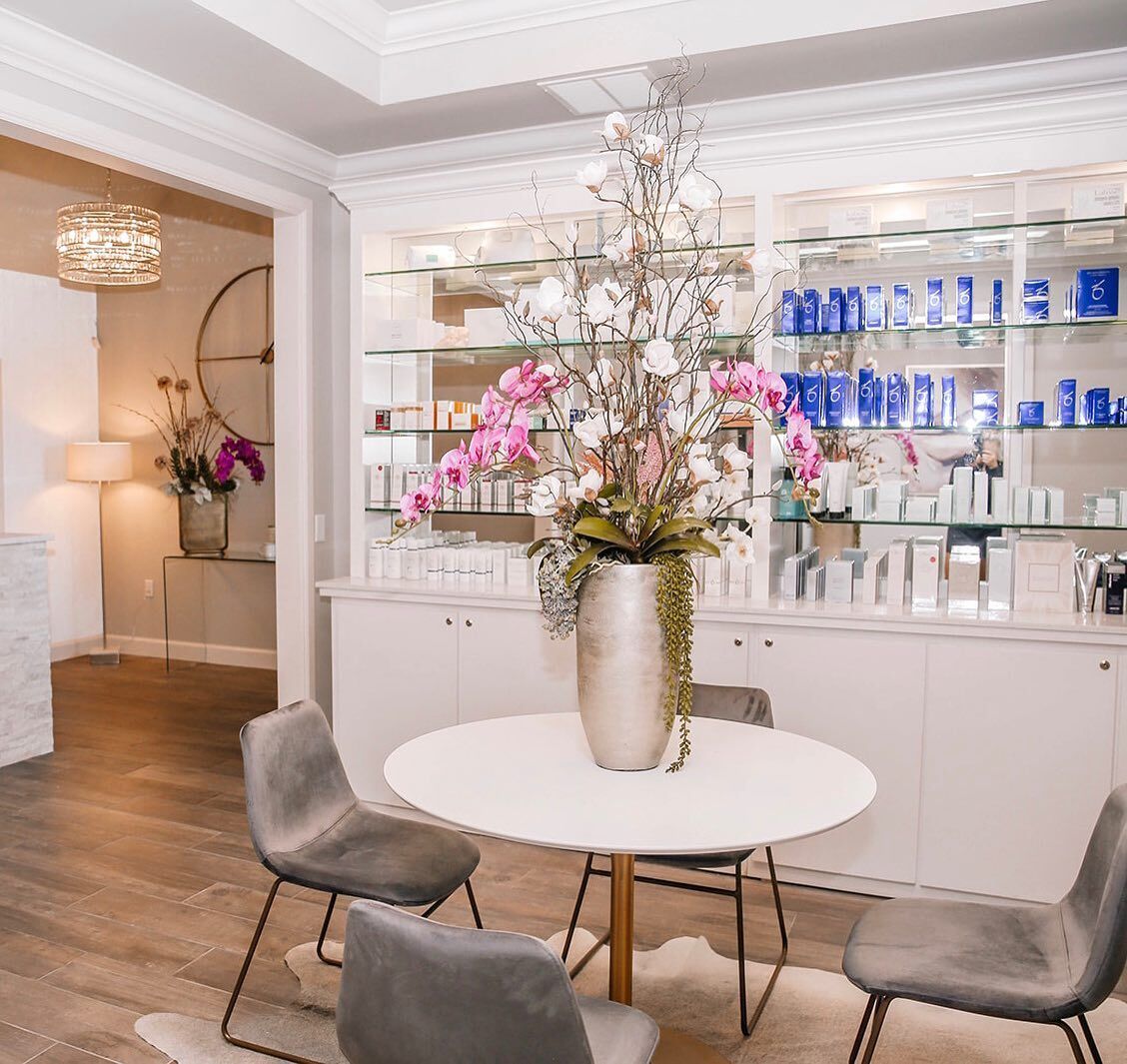 Get radiant skin with Radiance Medical Aesthetics in Oklahoma City! Our non-invasive and minimally invasive treatments include laser hair removal, Botox, dermal fillers, and chemical peels. Discover the difference today! #RadianceMedicalAesthetics #OklahomaCity #BeautyTreatment