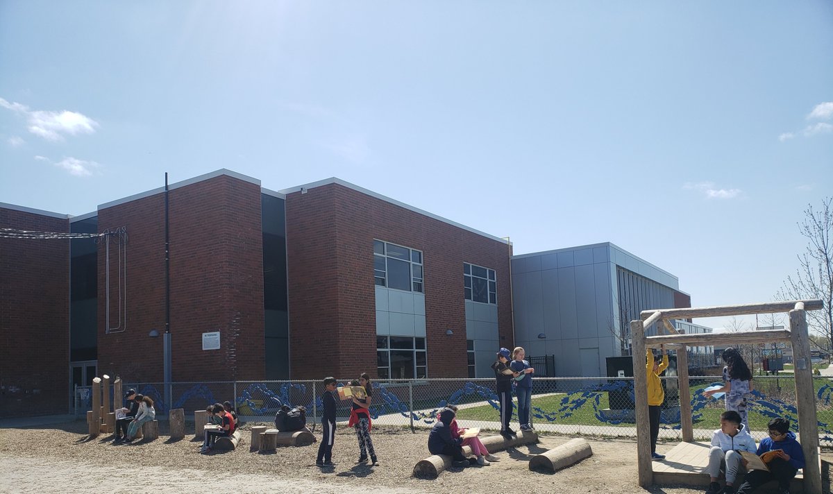 Gorgeous day for what I have dubbed "Poetry with a Pal" 🤣

Students took turns reading poems from my <a href="/londonlibrary/">LondonPublicLibrary</a> haul and shared what spoke to them from their favorites!