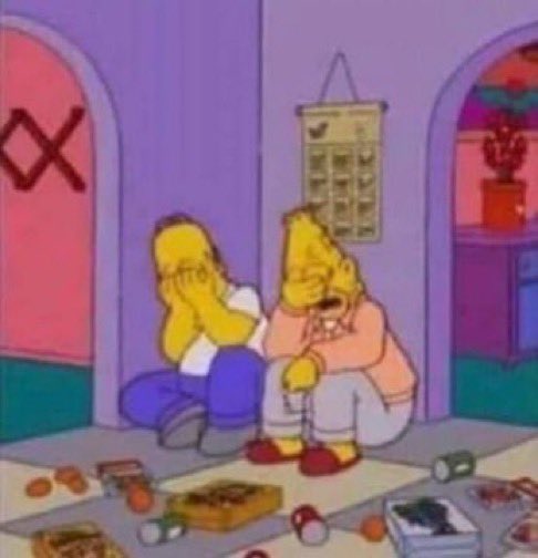 simpsonpicss's tweet photo. cuando intento consolar a mi amigo pero estoy igual https://t.co/muHrI9J9cp