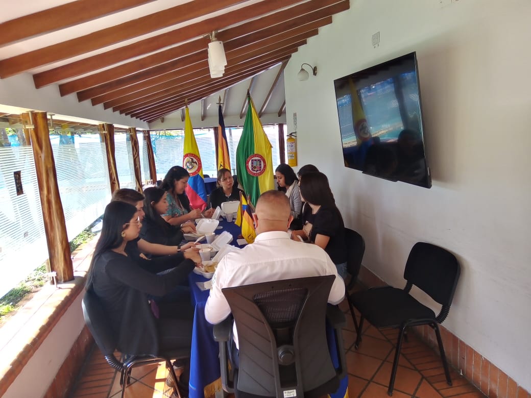 IngYulian's tweet photo. 🕊#MonitoresconVisiónUNAD 5.0🎉El Centro de Innovación y Productividad de @UniversidadUNAD, realiza desayuno de bienvenida a nuestros nuevos(as) monitores #UNADistas con visión UNAD 5.0
⚛️Somos #UNADTerritorioEjeCafetero, @UNADEjeCafetero, @JaimeLeal_🕊 https://t.co/ukHuTl1bi4