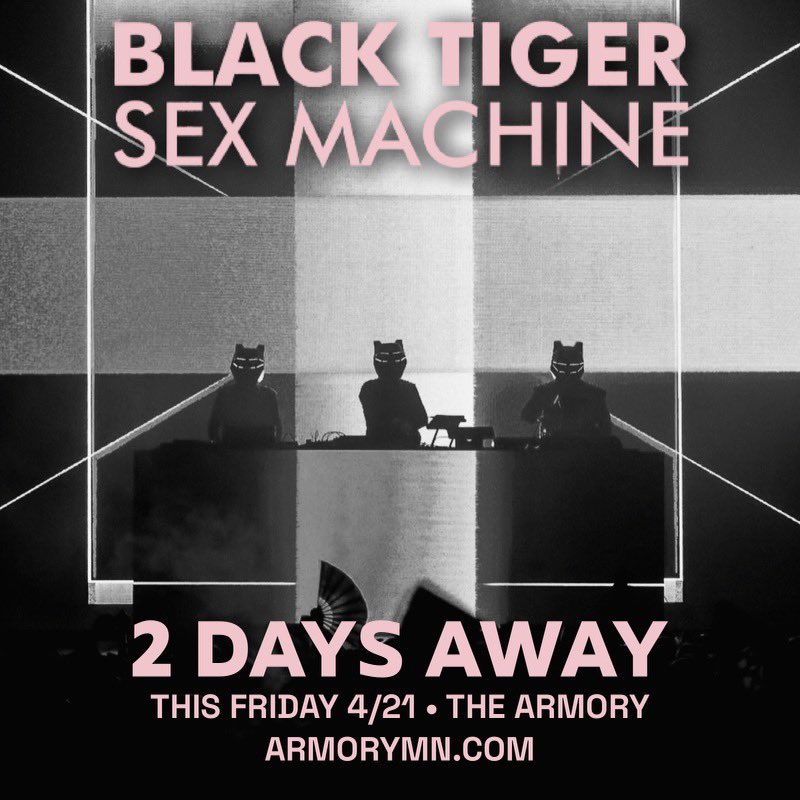 SIMshows's tweet photo. 🎁GIVEAWAY TIME🎁

BTSM bring The Portals Tour to the @ArmoryMn this Friday night!

Tickets &amp; Premium Experience options are available at https://t.co/cqUiIzVzqO

🎫For a chance to win a 3-Pack bundle for this show:
#LIKE &amp; RT https://t.co/vceFKJdKSL