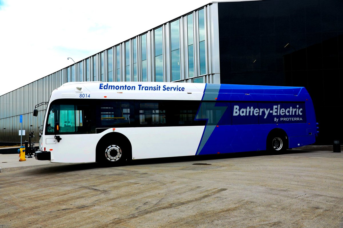 takeETSalert's tweet photo. Did you know the City has 60 electric buses in service?  They are cleaner, greener and whisper quiet compared to their diesel companions! Our electric fleet is part of our energy transition strategy &amp; our commitment to a healthy &amp; climate resilient city! 
#YegTransit #EarthDay https://t.co/4RBdii3fXj