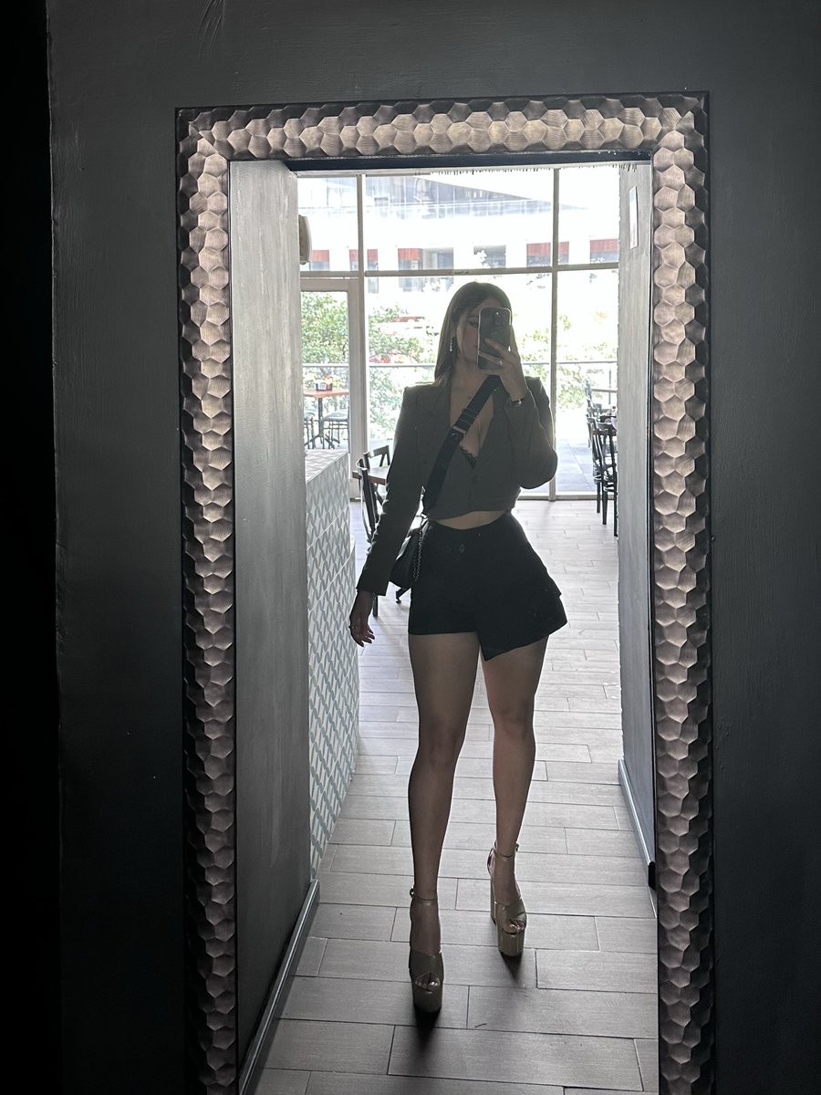 barbienunezt's tweet photo. A conquistar a tu mamá 🎉🙌🏼 https://t.co/kCA5uFNaKr