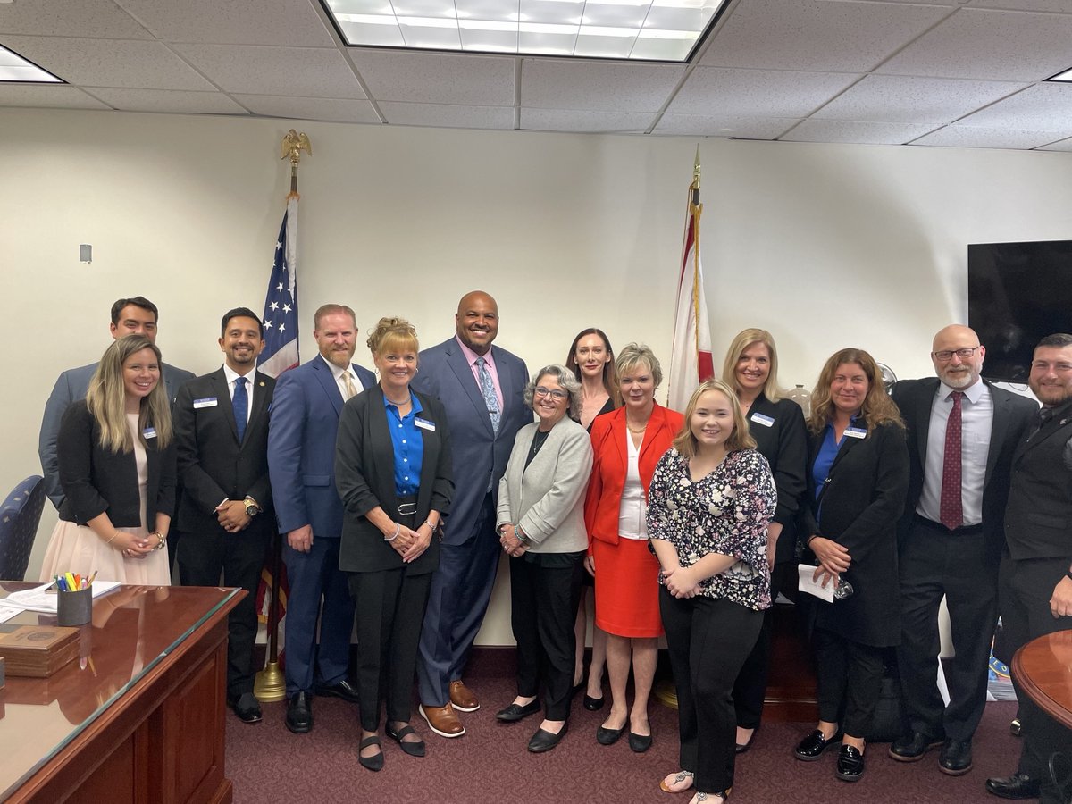 KeiserU's tweet photo. Thank you to Senator @csime90 for taking the time to meet with #TeamKeiser! We are grateful for your support and commitment to education.
#KeiserUDay https://t.co/qTVWRkPkSX