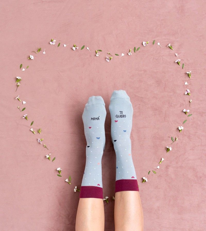 #CalcetinesMolones para nuestras #madres en su dia más especial. 

Díselo con #CalcetinesDivertidos...le encantará 🥰. Disponibles Online y en nuestras tiendas físicas!!!
