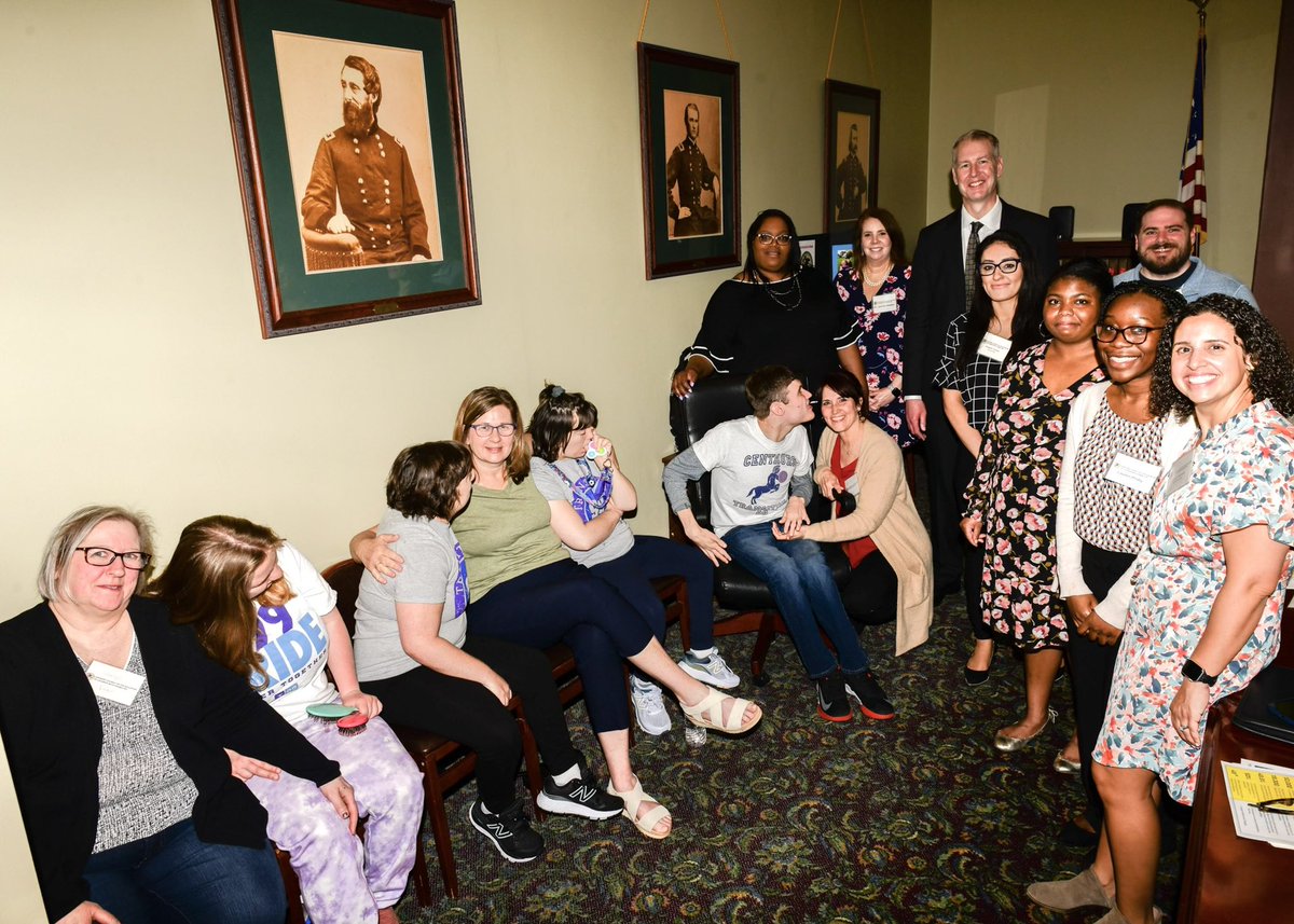 ILSenateGOP's tweet image. Today Leader Curran met with the Illinois State Advisory Council on the Education of Children with Disabilities (ISAC) who were here to advocate for people with disabilities in the state of Illinois. @Transition99