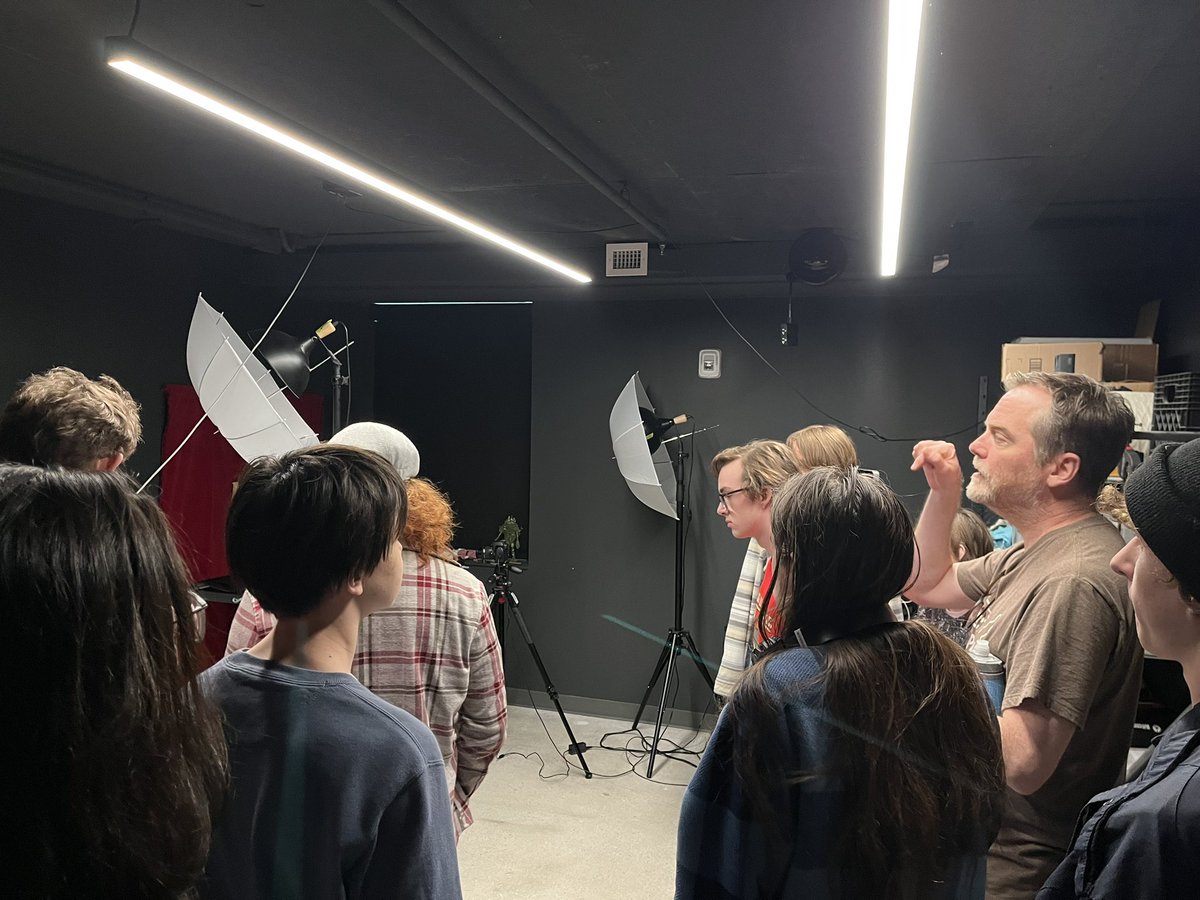 lhsroom308's tweet image. Thanks to Doug Hudson and the Animation Department at @KCArtInstitute for giving us a great tour! #FutureAnimators