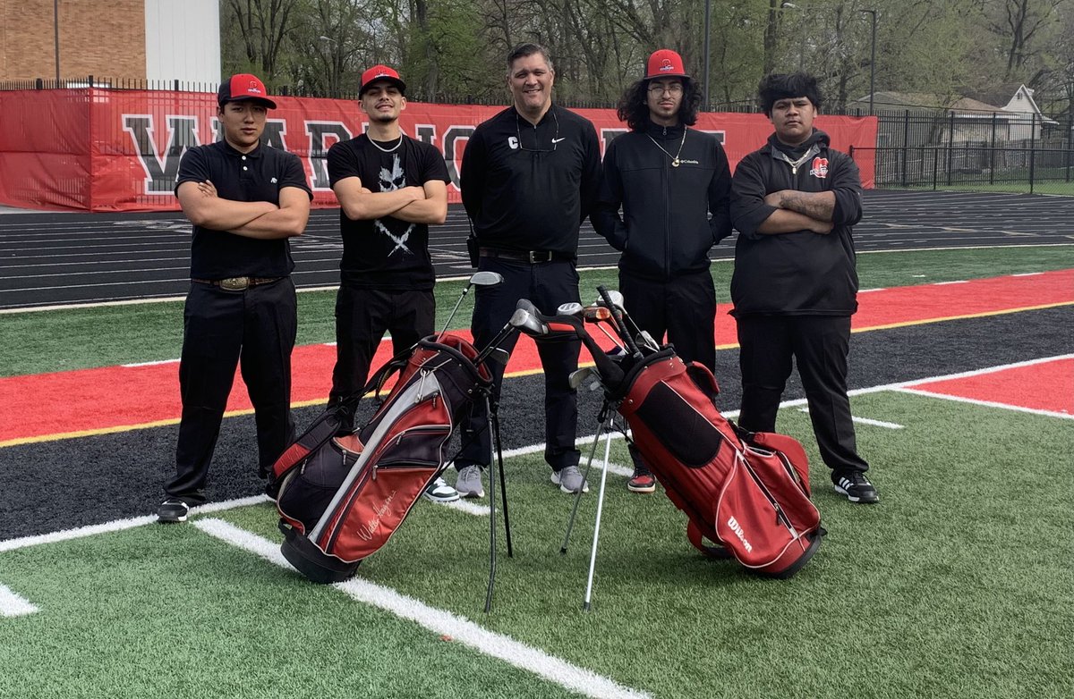 CNTWarriors's tweet photo. Spring pictures were a success! @CalumetCross @CNTboysgolf https://t.co/GKKbCi1vx6
