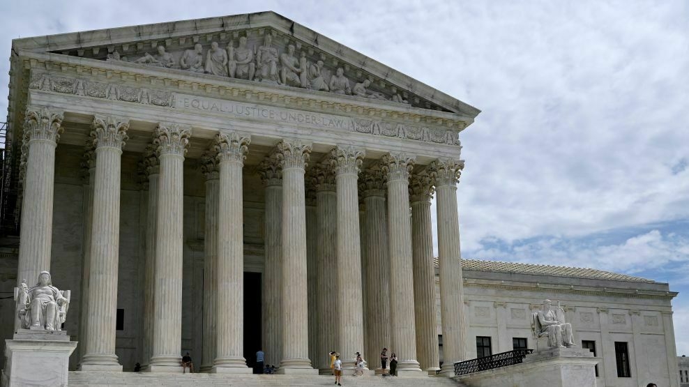 JUST IN: The Supreme Court extended its freeze on changes to abortion pill access for now, punting the deadline for a decision to Friday. ow.ly/7TyO50NNlph