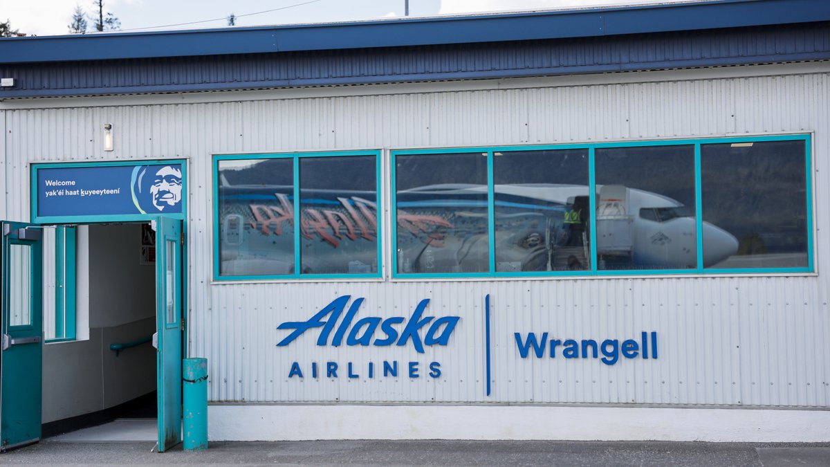 AlaskaAir's tweet photo. After many years of swimming through the skies, our Salmon-Thirty-Salmon aircraft is heading upstream on its final flights. Say farewell to everyone's favorite flying fish by sharing your memories. ⬇️ https://t.co/sRUYdne4dE