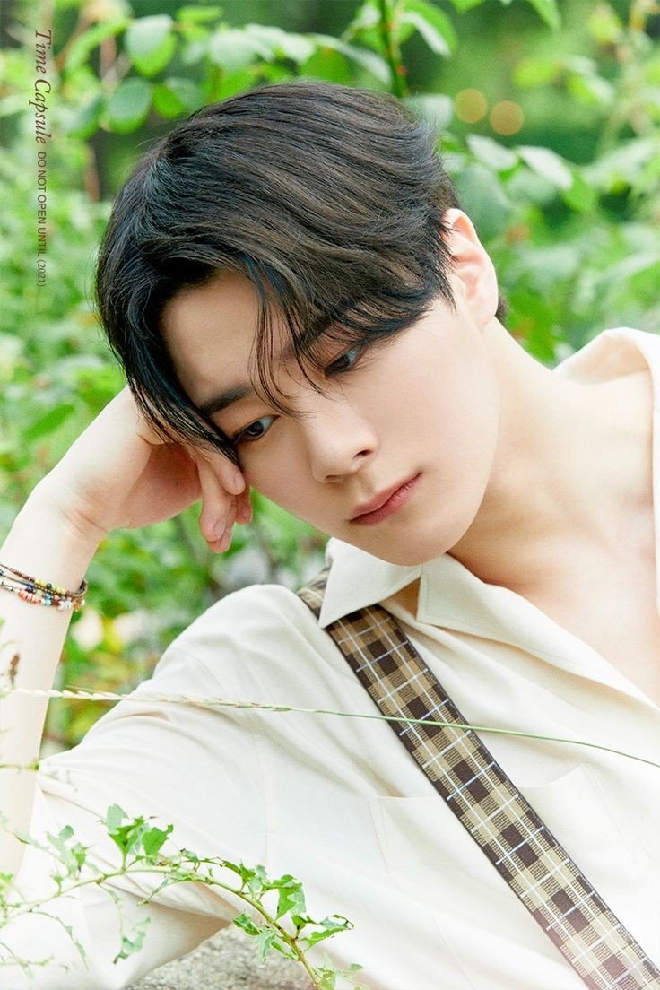 Fernnyx_'s tweet photo. Descanza moonbin, siempre te recordaremos por esa inolvidable sonrisa y carisma te recordare feliz por que se que no querrias que estuvieramos tristes, vuela alto siempre alto, te queremos de la tierra donde estes. 🤍🕊

#아스트로 https://t.co/Xn2F2GOdce