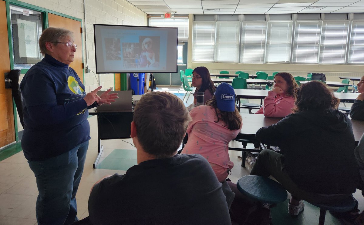 BTHS 🐉 PALS and Interact Club students had 2 sets of special guests today! Brick Rotary and MCSPCA came to do presentations. We all learned 💡  a lot 😀 🐕 🐶 🐈 😻 🐾 
<a href="/BTHSDragons/">BTHS</a> <a href="/BtpsSrvcs/">BTPSSpecialSrvcs</a>