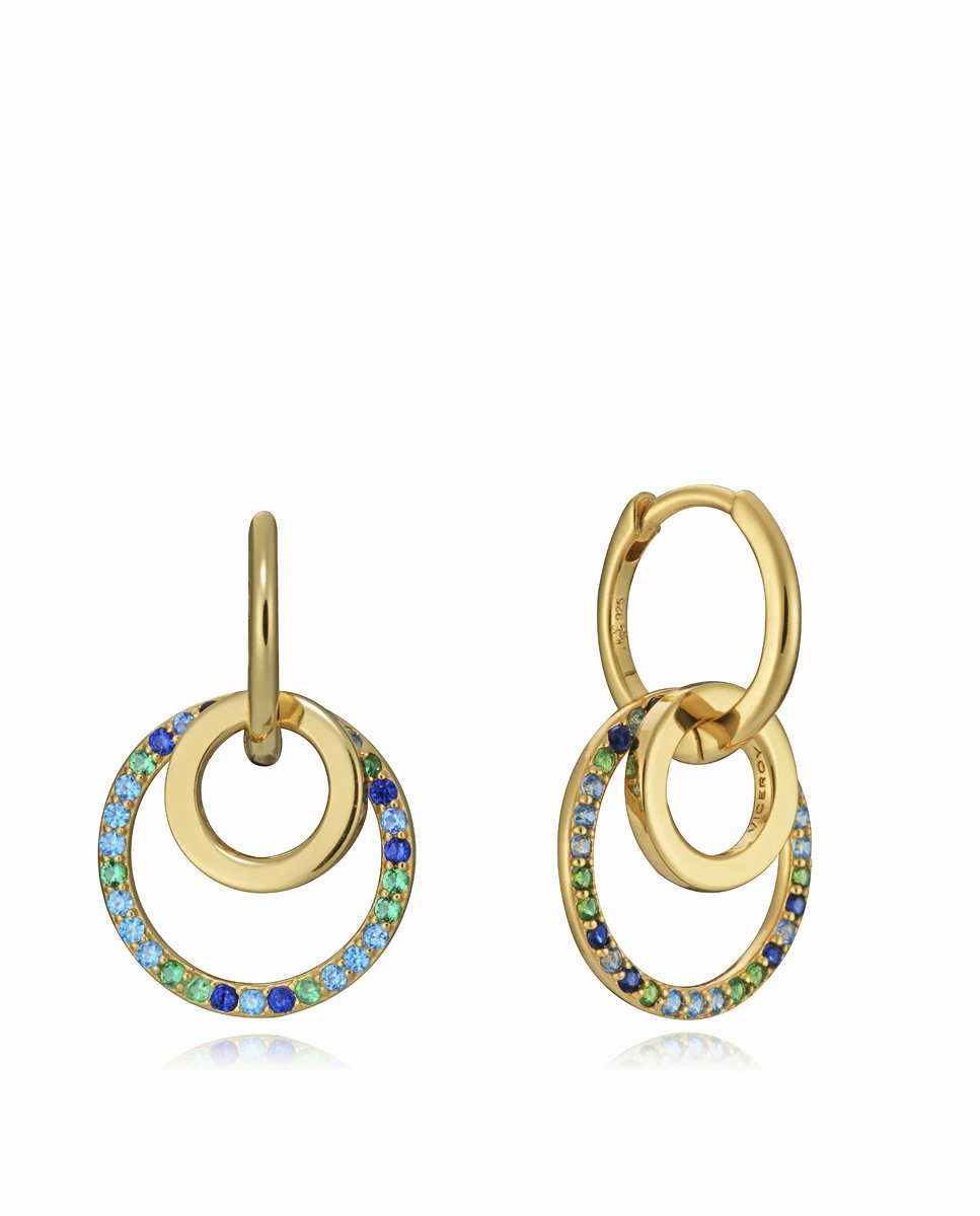 JoyasMolina's tweet photo. 🤩 ¡Brilla como la estrella que eres con estos pendientes de aro de plata con baño de oro! 🌟 
#joyasdediseño #joyeria #accesoriosmujer #moda #joyamujer #joyitas #accesoriodemoda #demoda #joyas #joyasconencanto #regalomujer #paramujer #fondodearmario https://t.co/6XZ8cjdEnj