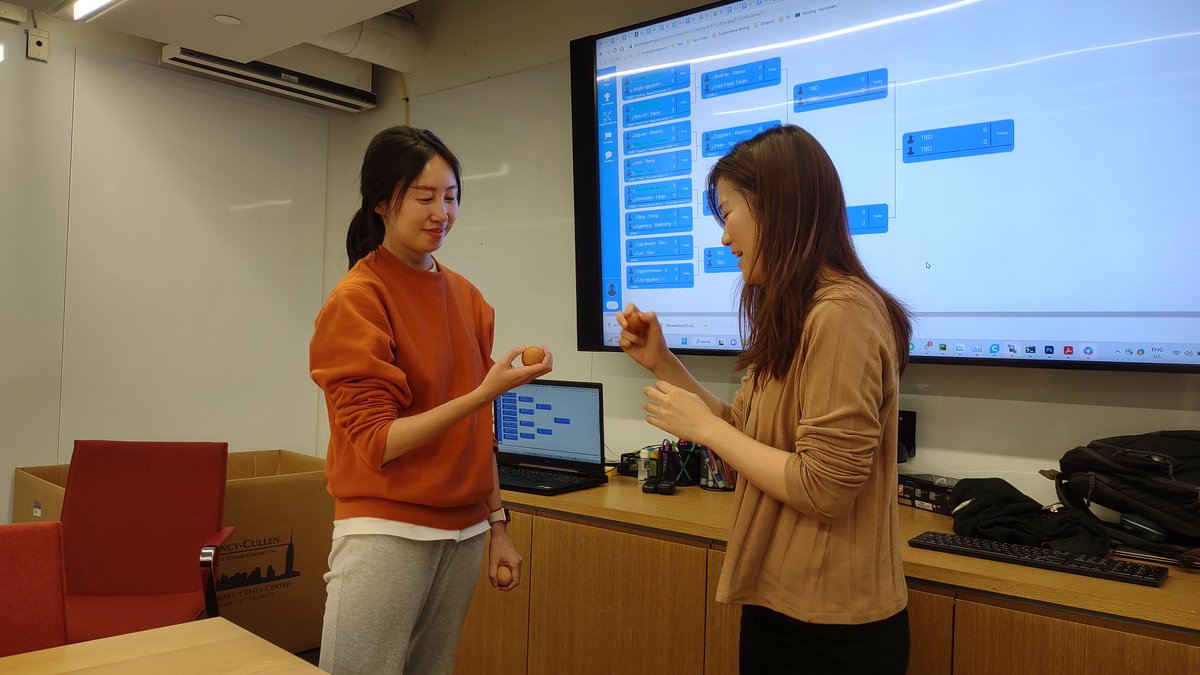 alywise's tweet image. Getting very serious about our breakfast battle with the @NYU_LEARN team! It was an egg-cellent affair 😂
🥚🥚🥚🥚