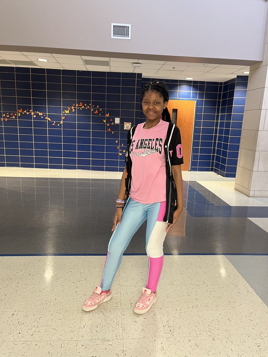 kennedycurryms's tweet photo. Day 3 of AVID Spirit Week! 
Eagles Way-All Day! @DALLASISDAVID https://t.co/nsyI1T2LpW