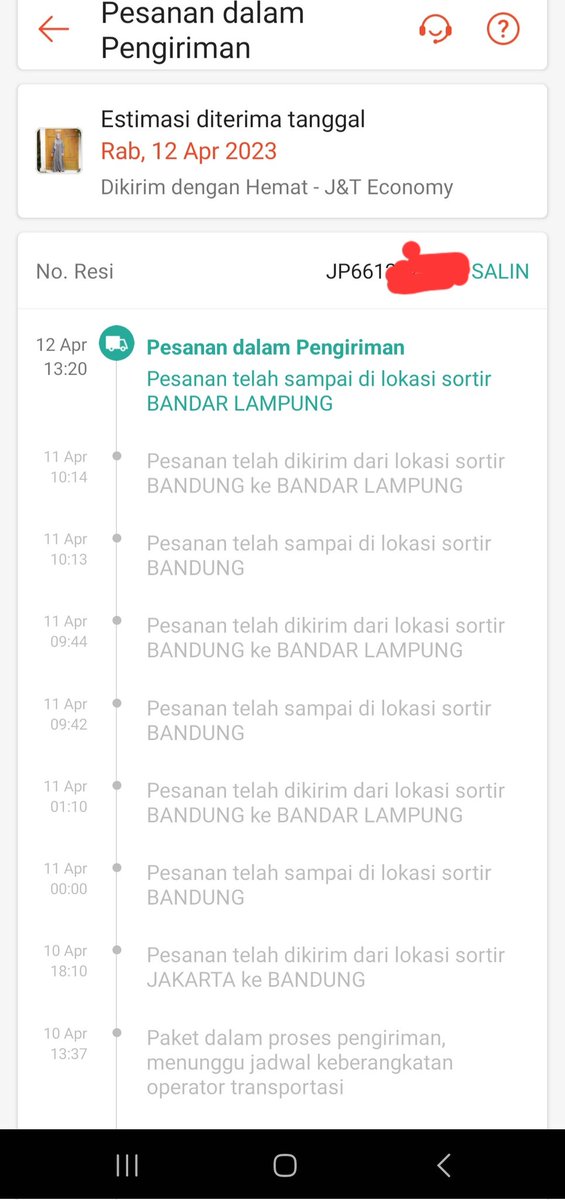 ImJustYan's tweet photo. Parah banget @jntexpressid duh jadi males order online pake JNT lgi, barang jualan dri tgl 12 smpe skrg gk ada kejelasan padahal sudah sampai lampung, gk belajar dari pengalaman, tiap tahun kejadian begini, shopee juga kaya tutup mata deh keluhan pelanggan, sebel @ShopeeID https://t.co/xfvC0ZrjeB