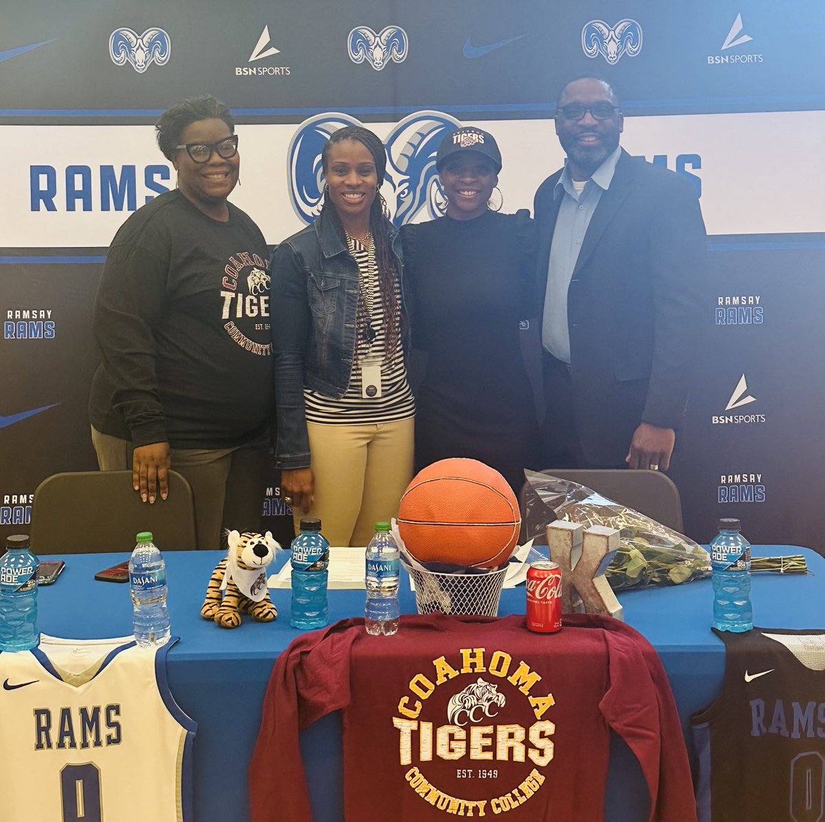 Congratulations ⁦<a href="/kennediwagner21/">Kennedi Wagner</a>⁩ on your commitment to ⁦<a href="/CoahomaCC/">Coahoma Community College</a>⁩! We are super proud of you‼️Hard work pays off!! #RamTough💪🏽💙