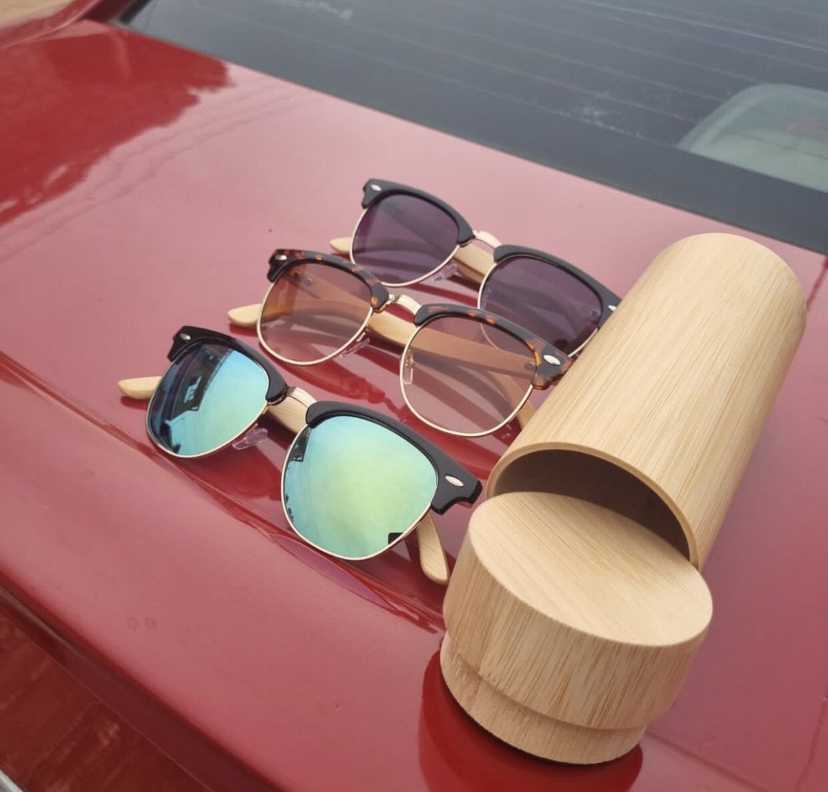 NANAKOBBY585's tweet photo. #Kobbybrands 🇬🇭
#TIMEtoFLEX 😎😎😎
#Sunglasses (customised)
170ghc each
🔴 Comes in 3 different colours
https://t.co/4oQkYbqe6K
@Ministersklodin @sarkodie @OBAmponsah_ @YayraKoku @johndumelo @thenanaaba @wode_maya @shattawalegh
📍Carprise (Near Mexico Hotel)
#HomeOFclass ™️ https://t.co/sXgQPYAZkl