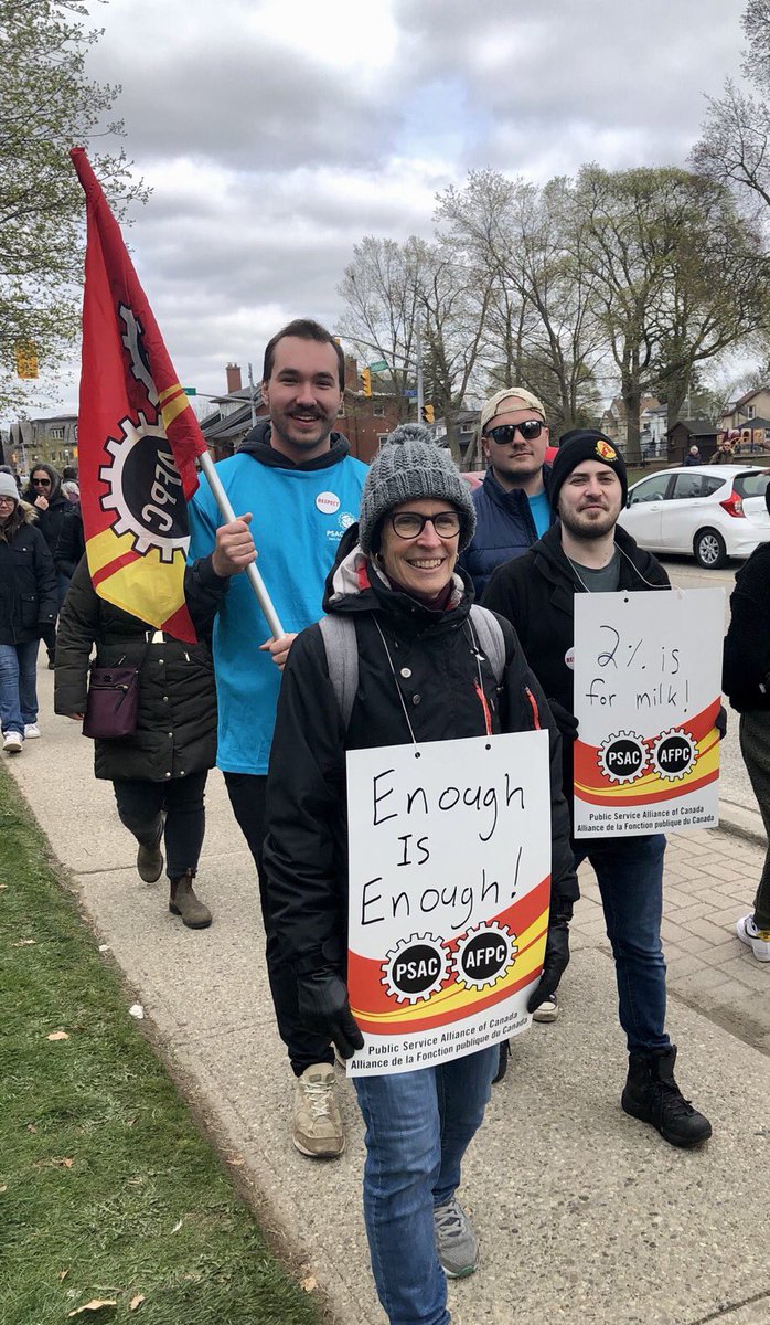 UnionizeWLU tweet media