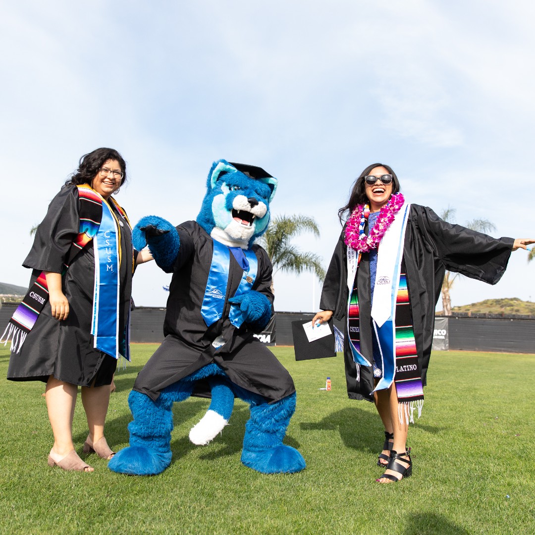 The countdown has begun! We are officially one month from graduation day! You got this! #GoCougars 💙🐾