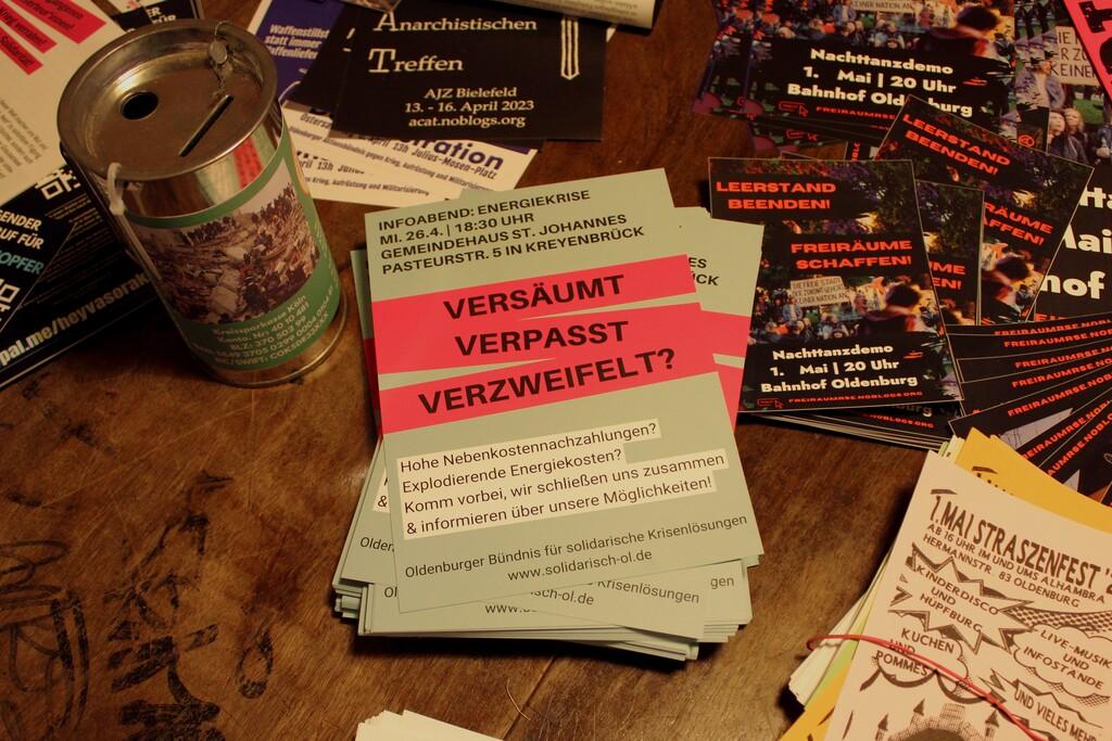 Rie_aktiv's tweet photo. Am 26.04.2023 startet um 18:30 Uhr ein „Infoabend: Energiekrise“ von dem Bündnis @solidarischol im Gemeindehaus „St. Johannes“ in #Oldenburg-#Kreyenbrück.

#ol2604 #GenugistGenug #Preiserhöhungen #PreiseRunter #SolidarischausderKrise #solidarischOL #SozialeKämpfe https://t.co/yvk7vasFYI