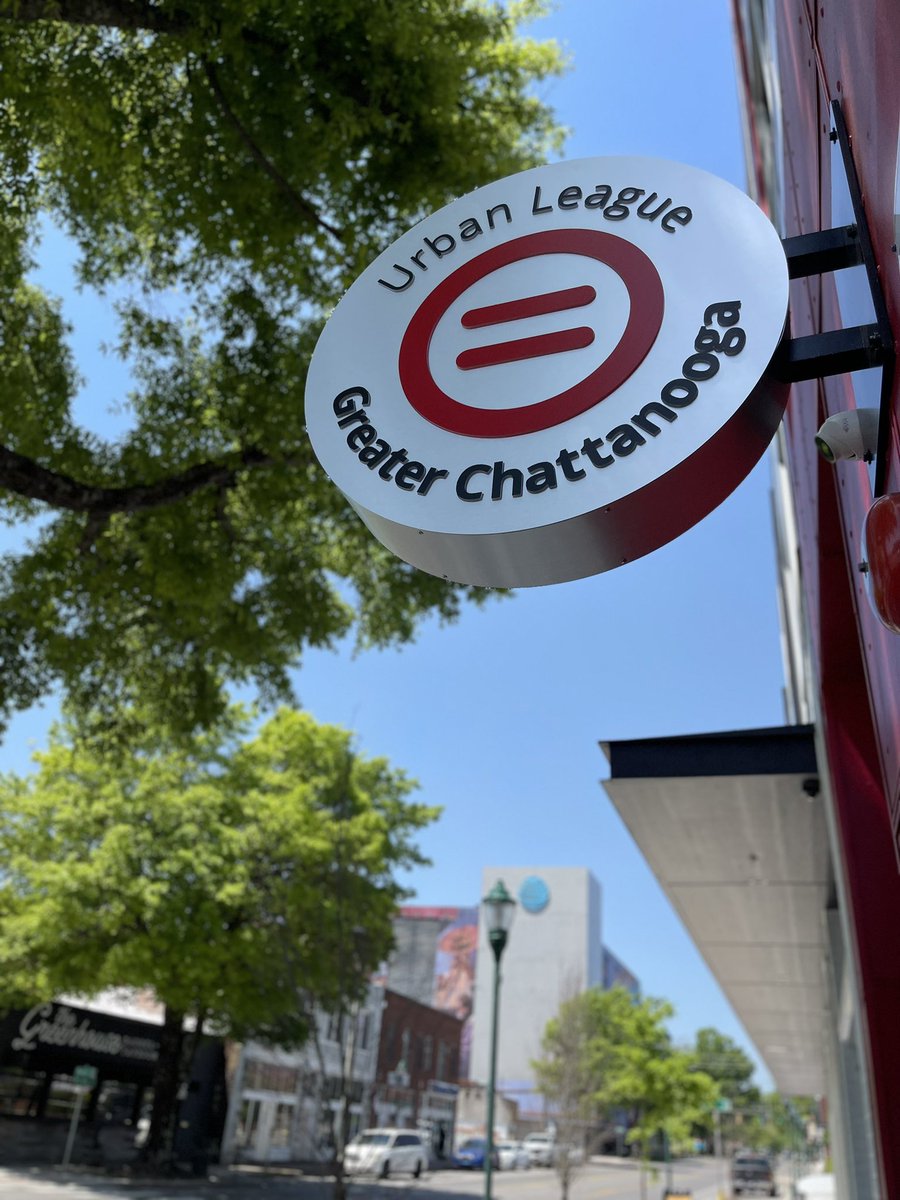 UrbanLeagueCHA's tweet photo. Yay!!! We finally have our Urban League signage up! We were delayed due to #Covid, supply chain issues and permit delays. โค๏ธ๐๐พ
#Chattanooga #urbanleague #ULMovement https://t.co/Fyh336wtmA