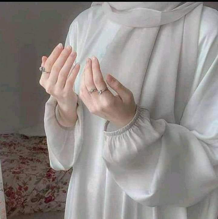 اللهم انا نسألك في هذه الساعة المباركه
أن تجعلنا من الذين عفوت عنهم
و رضيت عنهم وغفرت لهم
وحرمت عليهم النار وكتبت لهم الجنه 
اللهم تول أمرنا و فرج همنا
ويسر ما استعسر من حوائجنا 
#كويلار