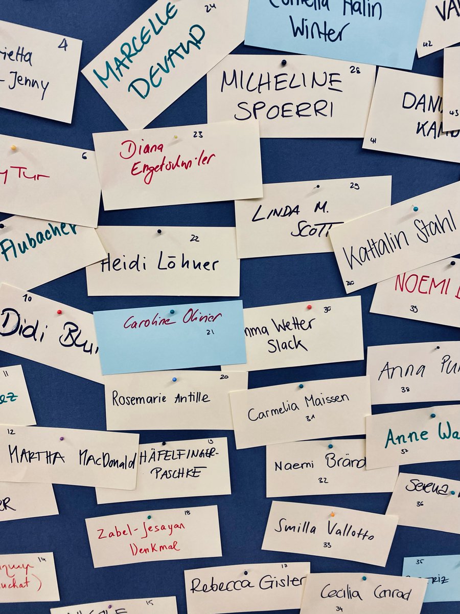 MurielStaub's tweet photo. #Danke, dass ihr euch alle engagiert. Heute Abend wars plötzlich emotional. Weil ich mich erinnern kann, wie wir vor knapp 10 Jahren ähnliches mit #Wikipedia versucht haben – und dann zu dritt waren. Und jetzt ist der #Editathon jeweils bis auf den letzten Platz ausgebucht! 🙏 https://t.co/1bMvbQJTwM