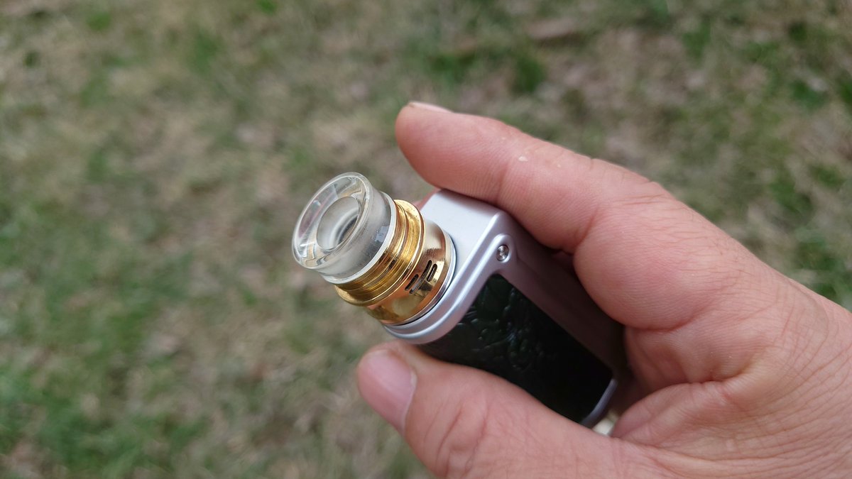 CebrjowHwScHCkj's tweet photo. 皆さんおはよっチェ😆👍今日も宜しくご安全に🙇💦#lostvape #thelemaquest mini + #VERTEXJr V2 RDA #VAPE #vape好きな人と繋がりたい #VAPE好きと繋がりたい #VAPE初心者 https://t.co/WNsDZANg72