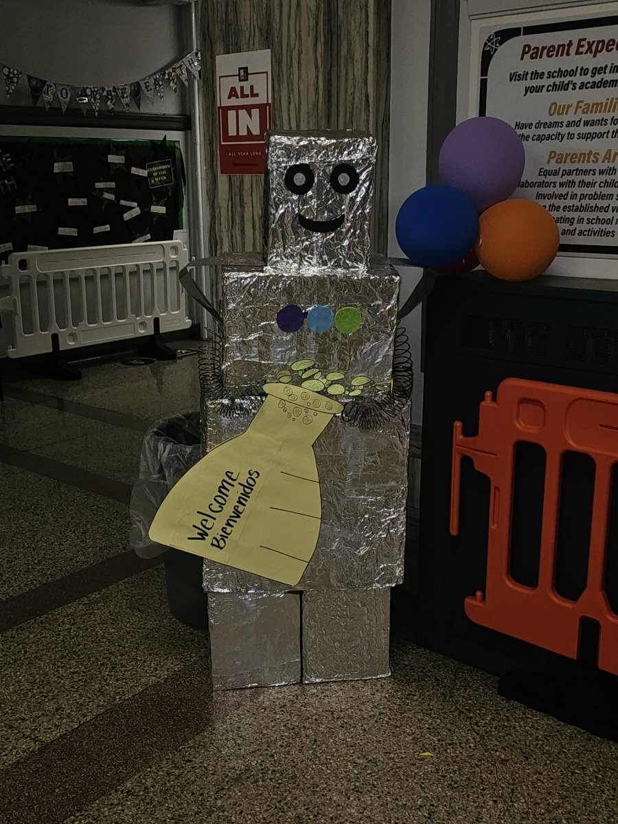 STEMatBlodgett's tweet photo. Syracuse STEM is gearing up for student success during the NY State ELA test. Go students!! You can do it!! #GoSTEMLions #SCSDSuccess @STEMatBlodgett @SyracuseSchools https://t.co/CaaF8l0yVp