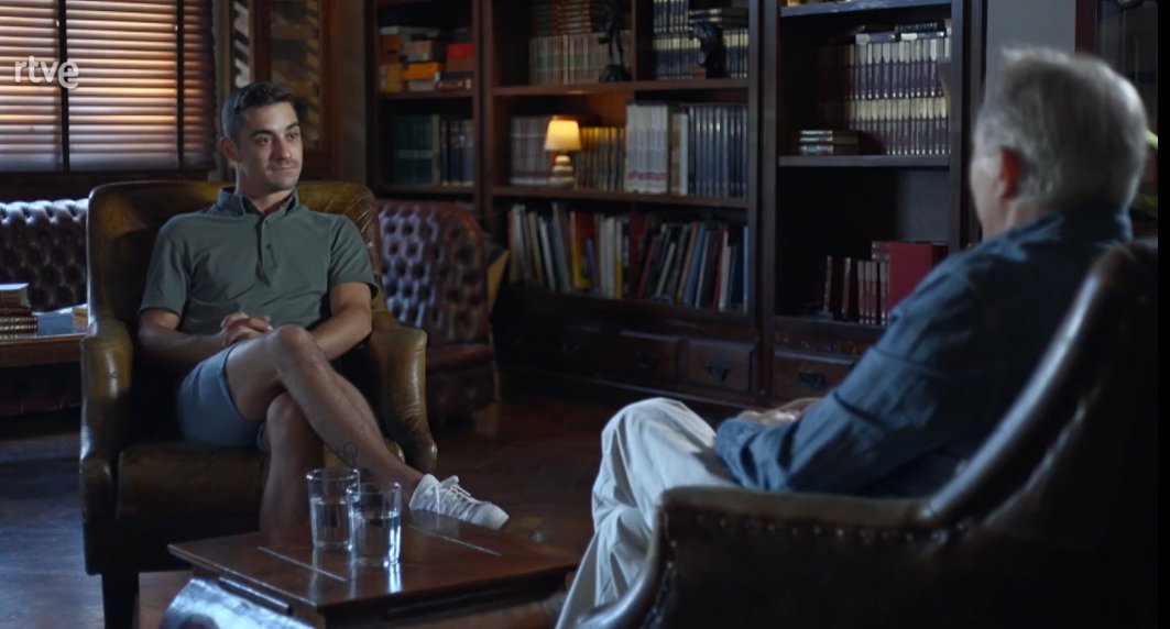 alvarezcampillo's tweet photo. Comparto otro momento de la entrevista que mantuve con el patinador para el documental 'Rompiendo el hielo' de RTVE. Abordamos cómo afecta la presión a los deportistas de élite y la importancia de encontrar la motivación para salir a entrenar y a competir

https://t.co/bv9qPkOSV8 https://t.co/3FQgbGRNZ9