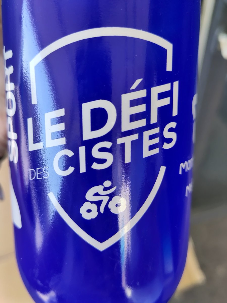 Safewatercube's tweet photo. Fier d'avoir été choisi par le @MHR_Solidaire pour recevoir les fonds collectés pour le défi sportif et solidaire du Défi des Cistes ! Merci pour votre engagement à nos côtés pour l'accès à l'eau potable pour tous. https://t.co/f2NuPeruLS