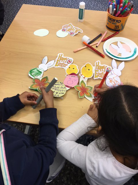 BromLibraries's tweet photo. At #BeckenhamLibrary last week Tom Goodman-Hill read lots of fantastic rabbit themed stories to us for Easter. Then we made some Easter Wreaths for our bedroom doors! It was great fun! @LBofBromley @Better_UK @Beckenham https://t.co/i264mHrU6w