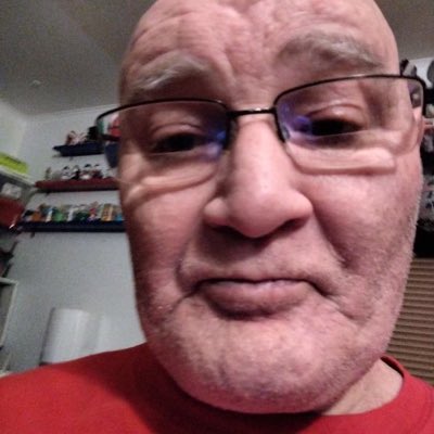 LikeSkittles8's tweet photo. #NewProfilePic https://t.co/hbrUVR2uGC