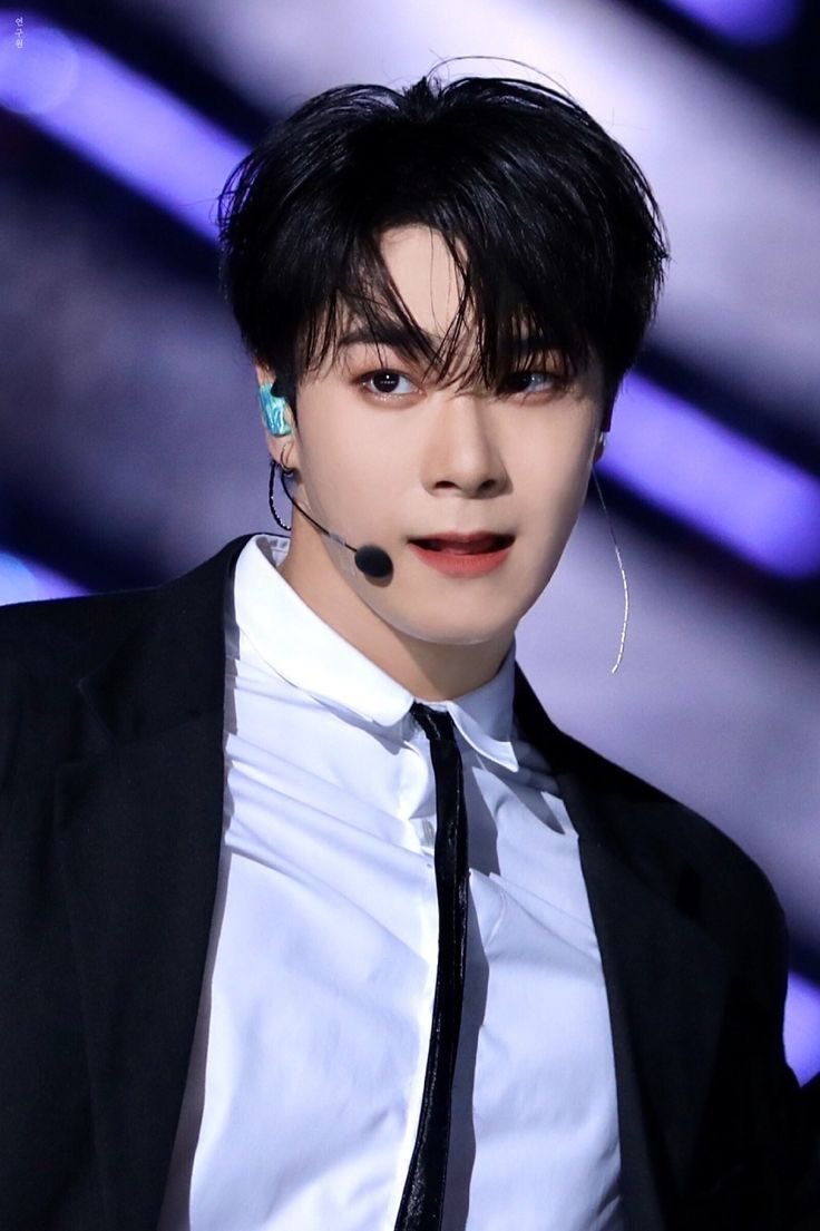KIMMWANGDOUBLEN's tweet photo. RIP. แด่เมนของฉัน #MOONBIN
ออกเดินไกลแล้วนะ ได้โปรดยิ้มและหัวเราะเสมอนะ แล้วพบกันใหม่
ขอบคุณที่สร้างรอยยิ้มให้เสมอมา 
ดีใจที่ได้รู้จักนะ #มุนบิน 
🤍🤍 https://t.co/hkH9NUrS1Q