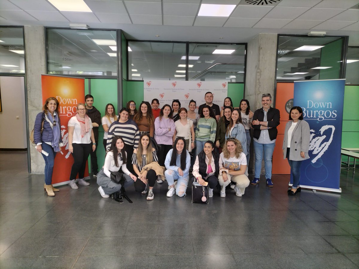 Esta tarde hemos recibido la visita de un grupo de alumnos de Educación Social de la <a href="/UBUEstudiantes/">Universidad Burgos</a> 😄

¡Muchas gracias, nos ha encantado conoceros! 🙌🏻
