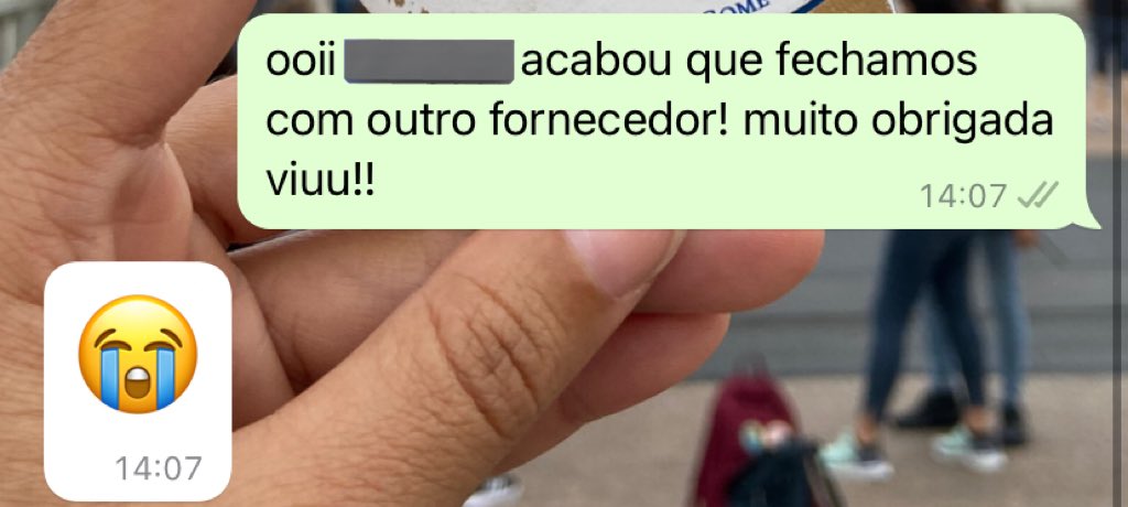 owanalo's tweet photo. sem brincadeira, 60% do meu trabalho é lidar com fornecedor triste https://t.co/n8o6DrKEnb