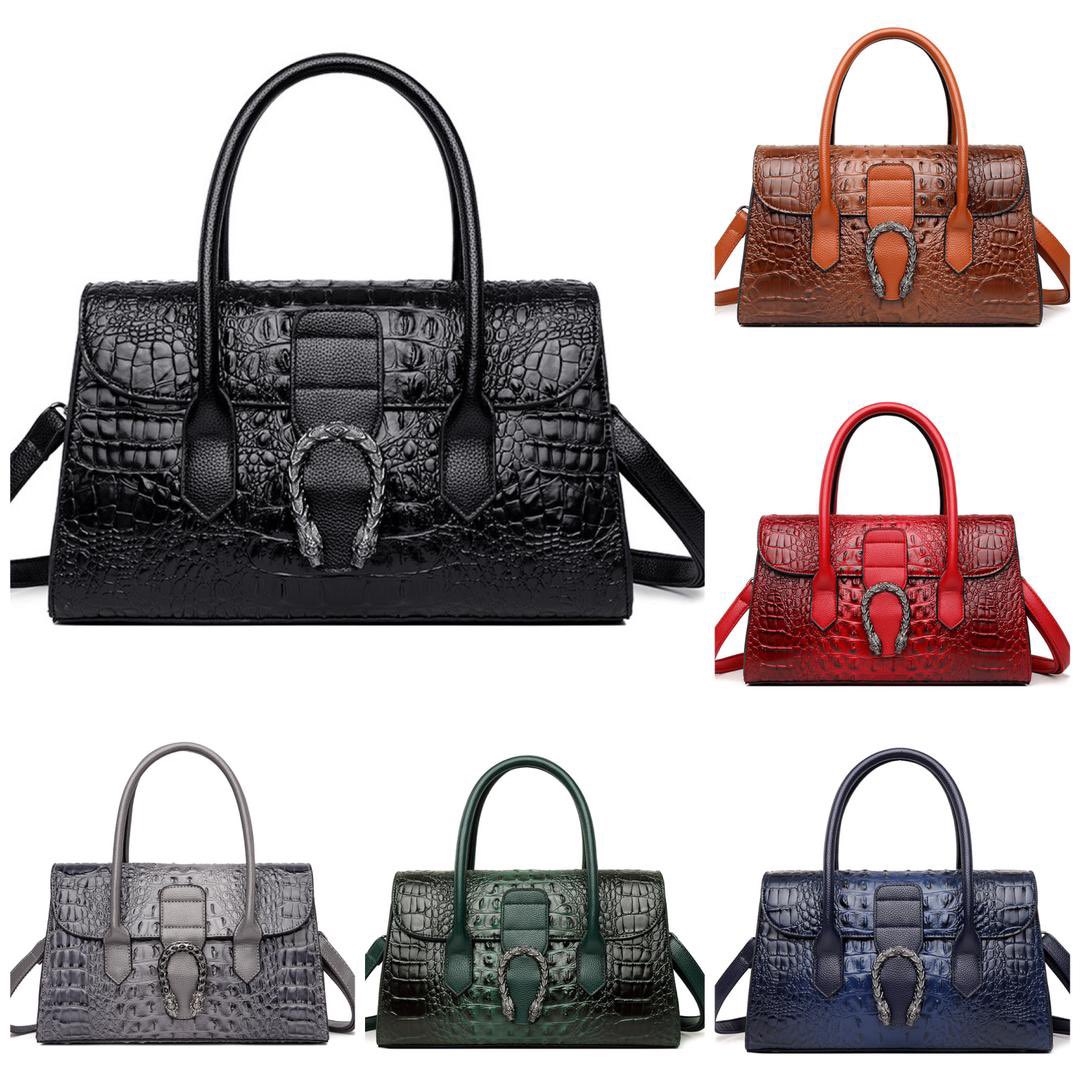 SexyOmatule's tweet photo. New Arrival
Croc Big handbag

#Davido #ApologyLetter #Opay #gistlover #BadBoyTimz #adekunlegold #JJKSpoilers #olamide #chioma #simi @Niajamarket https://t.co/I0285pVN09