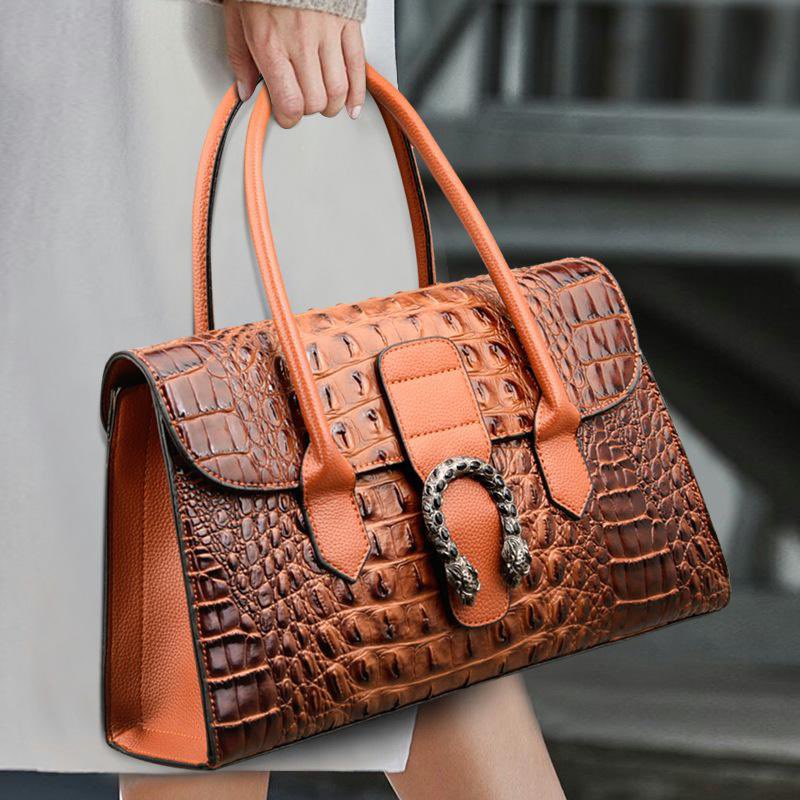 SexyOmatule's tweet photo. New Arrival
Croc Big handbag

#Davido #ApologyLetter #Opay #gistlover #BadBoyTimz #adekunlegold #JJKSpoilers #olamide #chioma #simi @Niajamarket https://t.co/I0285pVN09