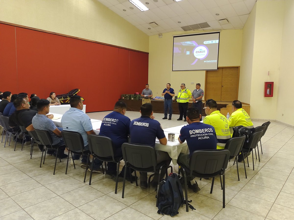Capacitación e instalación del código infarto en ambulancia de Bomberos de Cd. Acuña Coahuila, todo es posible!!
Cuentan ahora con equipo de monitoreo, EKG, laboratorio móvil, Tenecteplasa, insumos y medicamentos para hacer frente a esta emergencia.