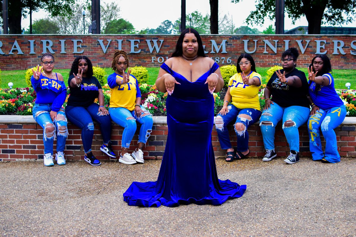 PreciousssHazel's tweet photo. I will forever be Executive DeciΣion:

“You walk into the room and you mean business. You don’t shy away from leadership and you’re willing to make the hard decisions.”

Thank you Delta Alpha for the love, support and sisterhood . Us 4Ever 
#12 Signing Out💙💛
#pvgrad23 https://t.co/FI8O85kYmp