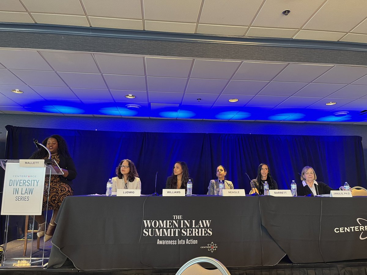 MsEsqMag's tweet photo. Just started: Driving Diversity in Law &amp; Leadership Conference panel on Code Switching: Communicating and Presenting Ourselves in the Workplace. @cfsummits @ArjoInc @ebglaw @united @Marshallip @NorthernTrust @KTS_Law https://t.co/WcG6JNl5yS