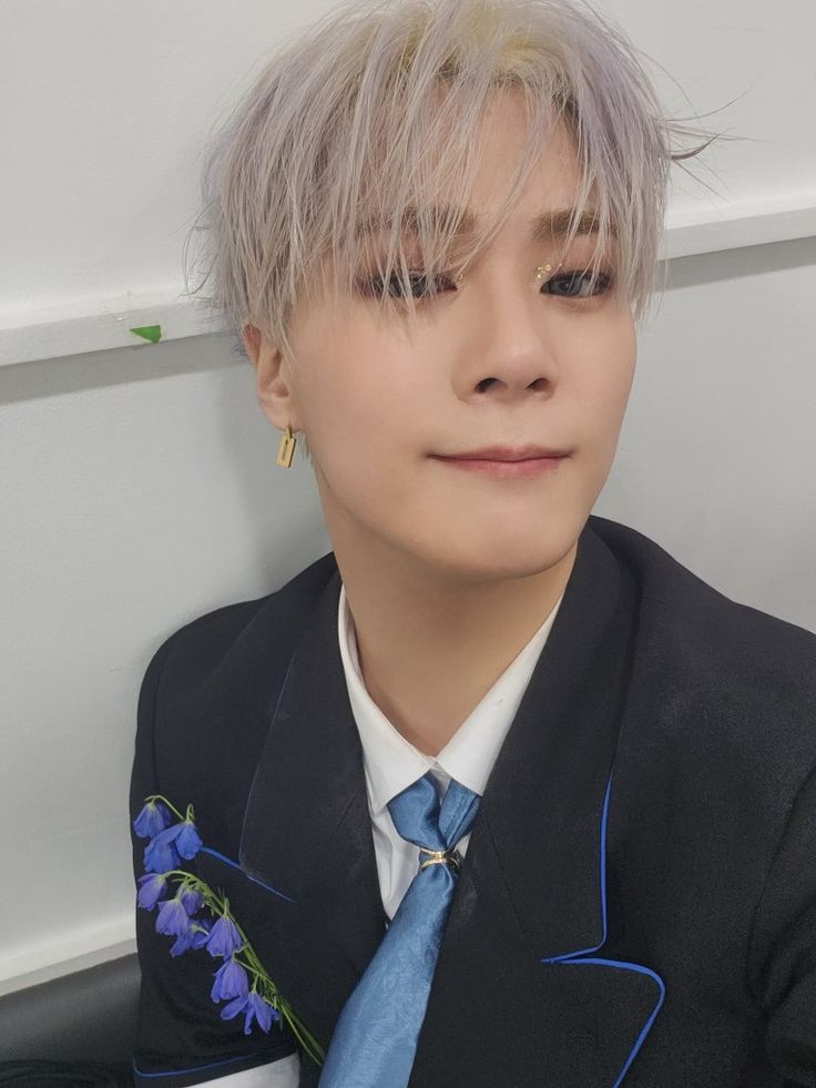 fxy_lia's tweet photo. Eu simplesmente não consigo acreditar que o Moonbin faleceu:(.

Descanse em paz meu anjo. Meus sentimentos a todos os fãs do ASTRO e à família do Bin https://t.co/6SYWMZZ7Ci